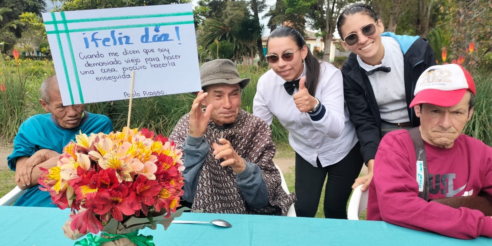 71 usuarios del Centro Masculino Especial La Colonia fueron protagonistas en el Día del Adulto Mayor 




