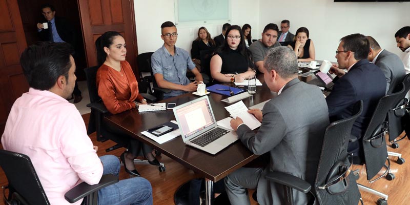 Más recursos para la Universidad de Cundinamarca anunció el gobernador Jorge Rey







































