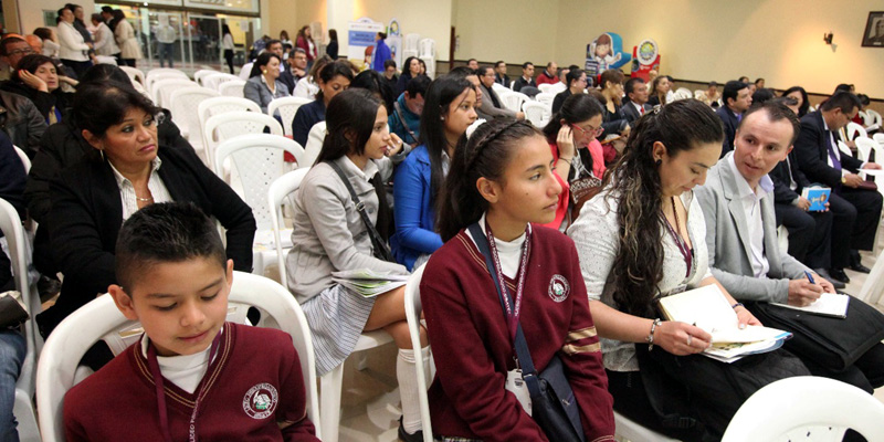 Comprometidos con la educación para la paz









































