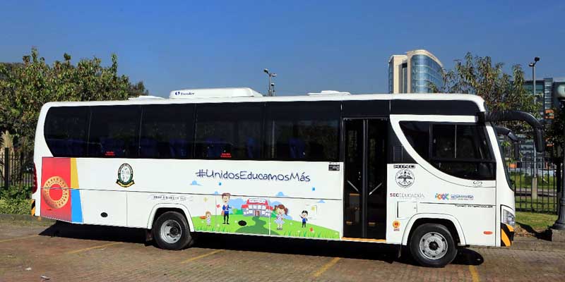 Más buses para el transporte escolar de los niños cundinamarqueses










