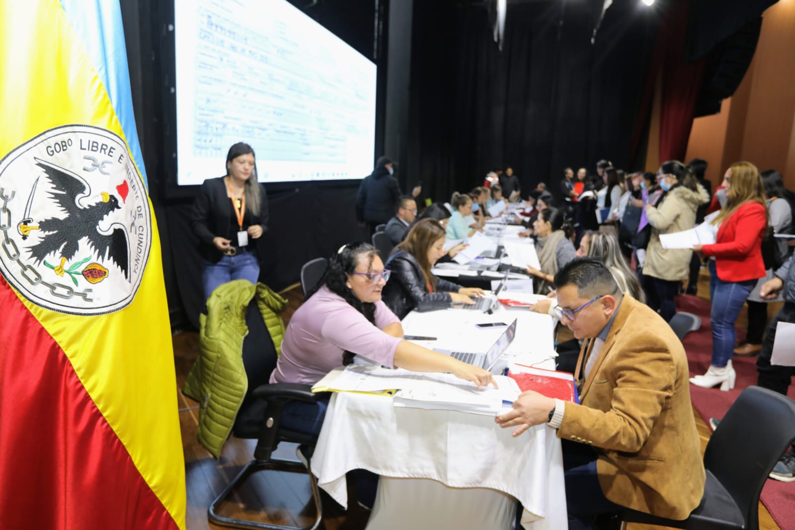 Los mejores docentes se posesionaron ante autoridades educativas departamentales

