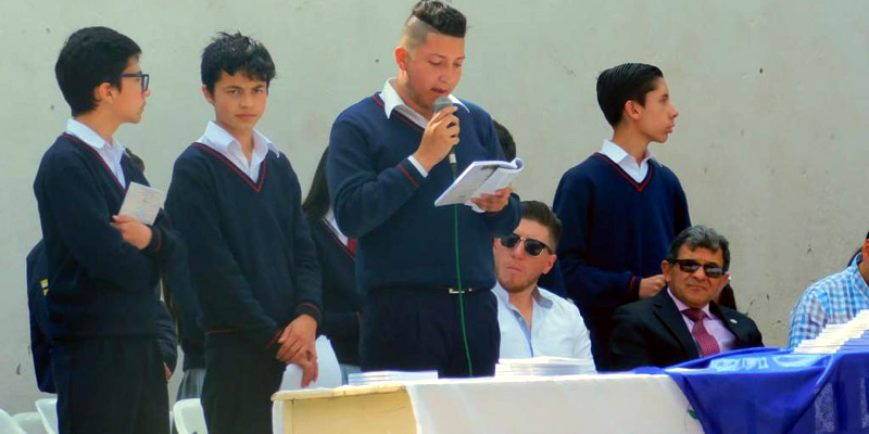 Docentes y estudiantes cundinamarqueses presentan quinta edición de su libro Leer nuestra nueva misión



























