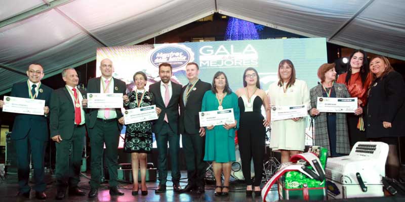 Cundinamarca premió a sus ‘maestros que dejan huella’
























