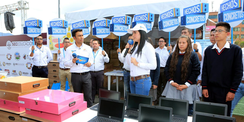 La Secretaría de Educación se une a la maratón de entrega por Cundinamarca


















































































