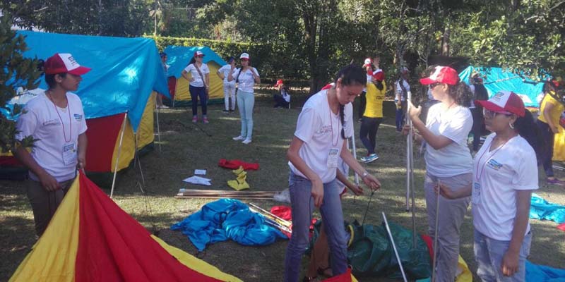 Comenzó el primer campamento de inmersión en inglés 































