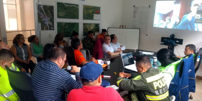 Traslado de estudiantes de la IED Monseñor Alberto Reyes Fonseca de Guayabetal

























