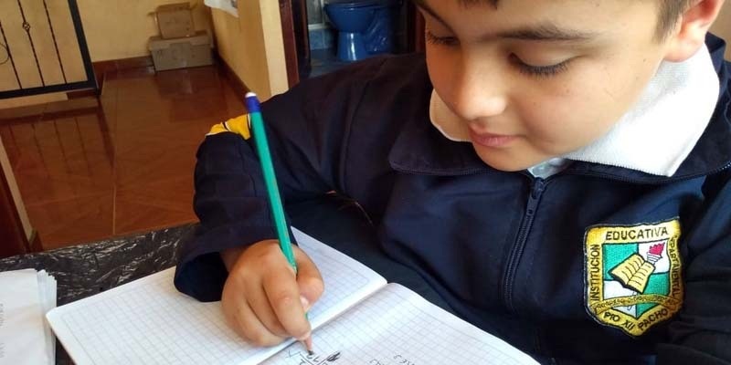 Estudiantes cundinamarqueses iniciaron su aprendizaje en casa


 




