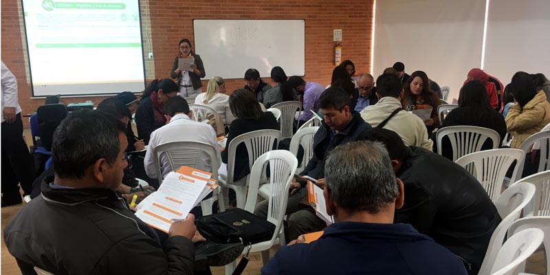 Talleres con colegios para mejorar los resultados en pruebas Saber

































