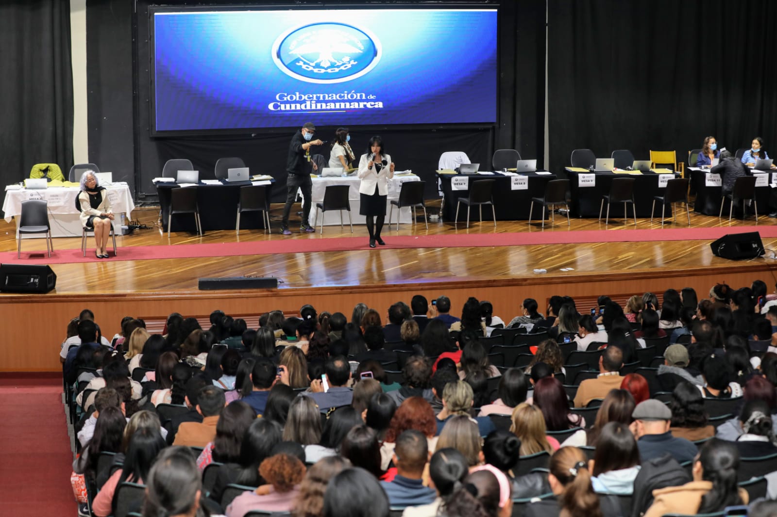 Los mejores docentes se posesionaron ante autoridades educativas departamentales

