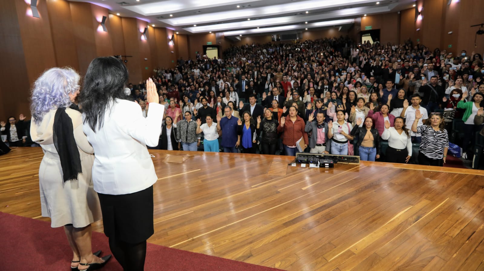 Los mejores docentes se posesionaron ante autoridades educativas departamentales

