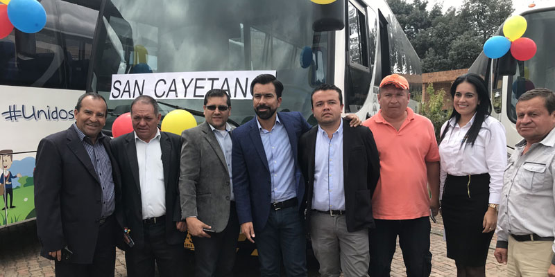 Más buses para el transporte escolar de los niños cundinamarqueses










