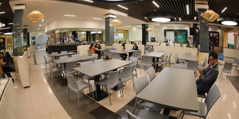 Sede administrativa departamental estrena zona de restaurantes remodelada