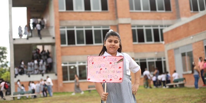 Al servicio de toda la comunidad educativa nuevo colegio en Útica